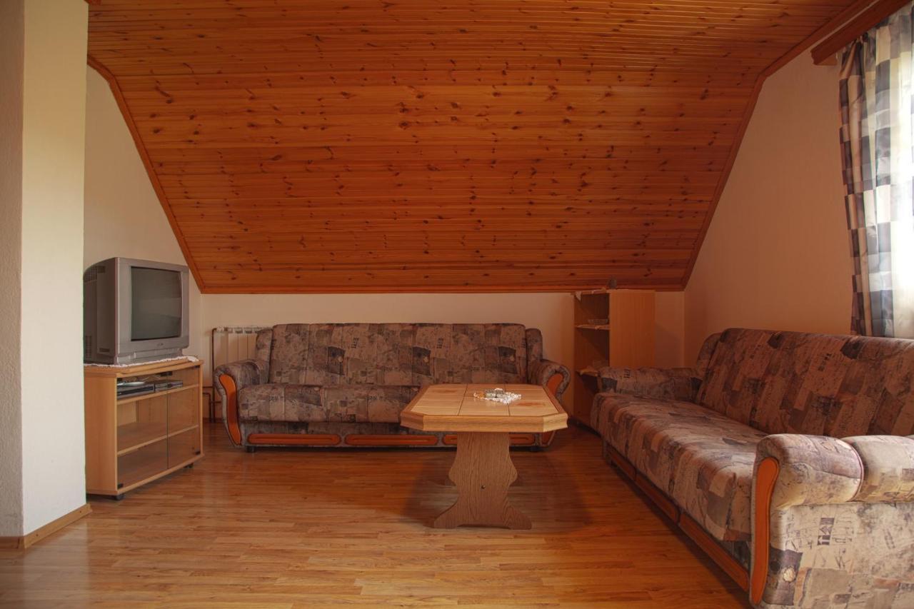 Guesthouse Zafran Smoljanac Kültér fotó