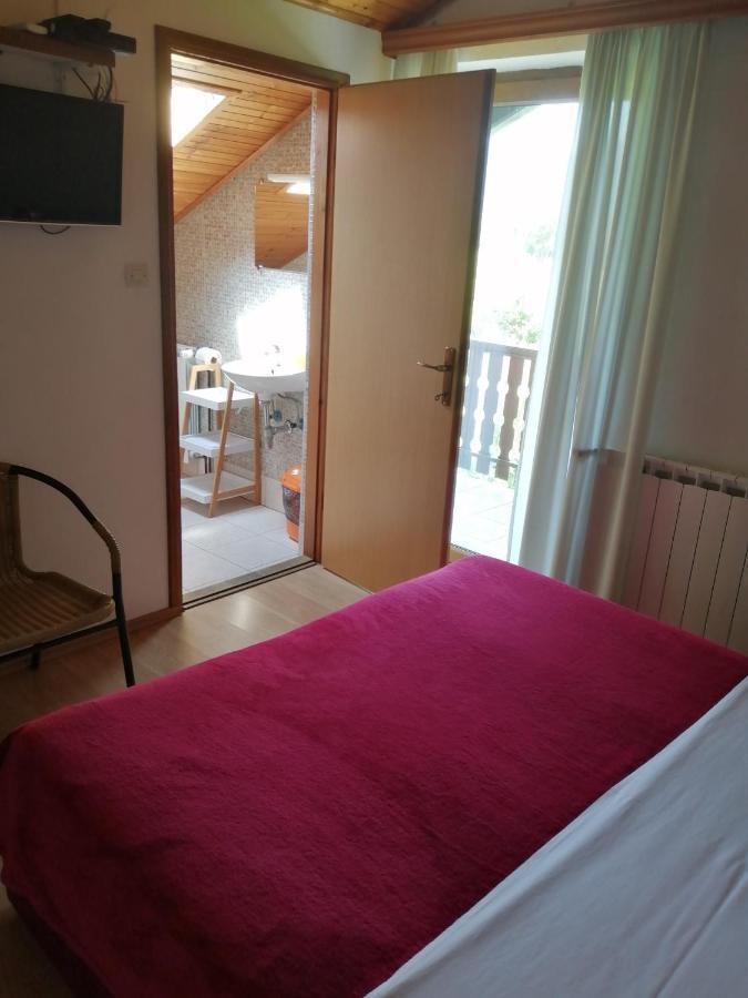 Guesthouse Zafran Smoljanac Kültér fotó