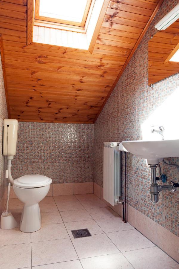 Guesthouse Zafran Smoljanac Kültér fotó