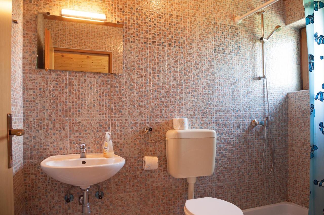 Guesthouse Zafran Smoljanac Kültér fotó